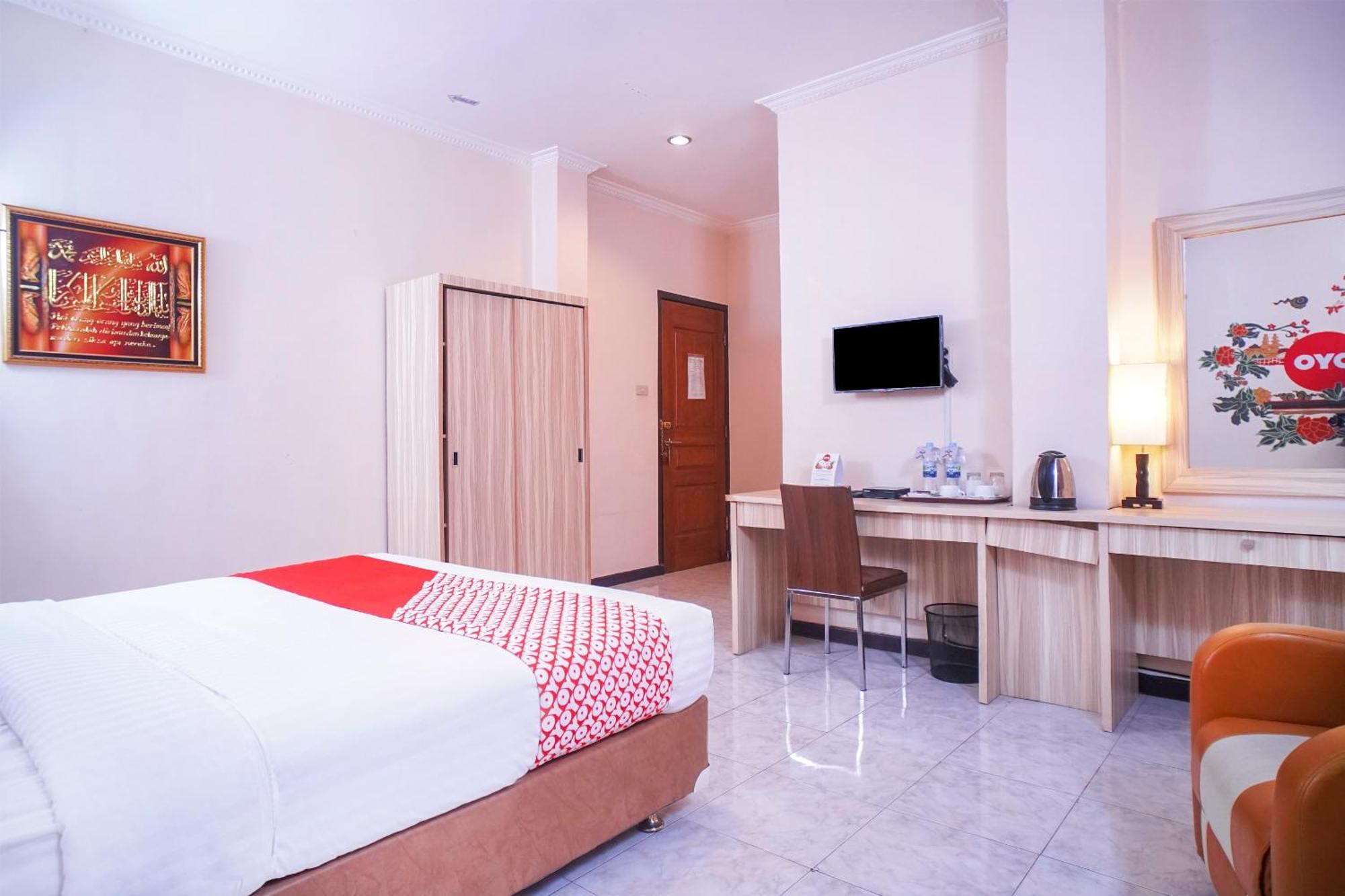 Capital O 142 Hotel Al Furqon Syariah Palembang Exterior photo